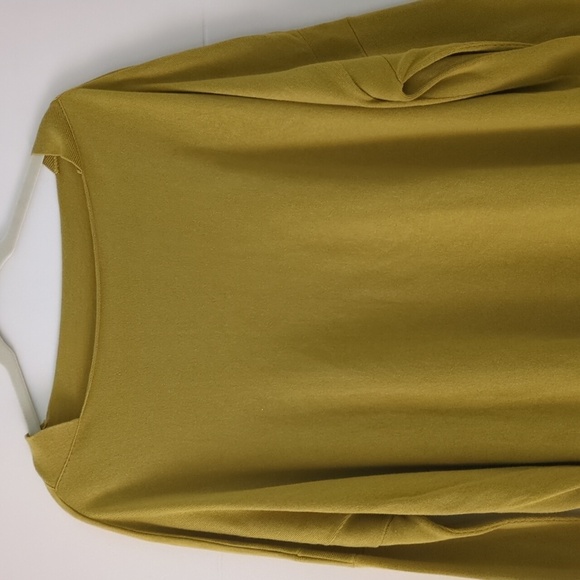 Planet by Lauren G.Oversized lagenlook 🍋‍🟩green side slits pimacotton pullover - Picture 2 of 5